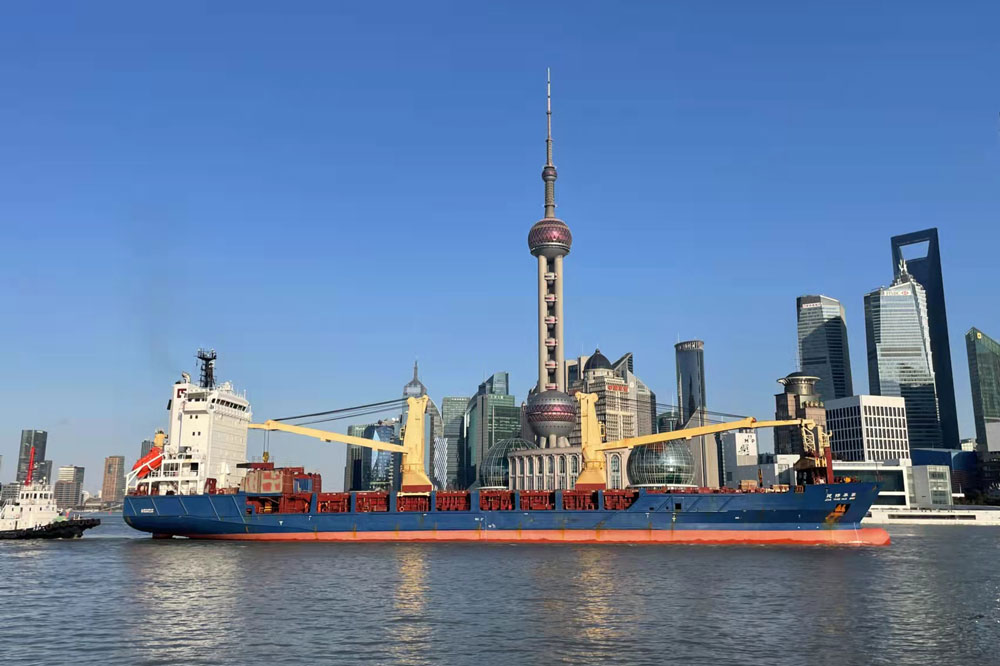The partners want to jointly market the multi-purpose freighter "Jian Yang Hua Qing"
