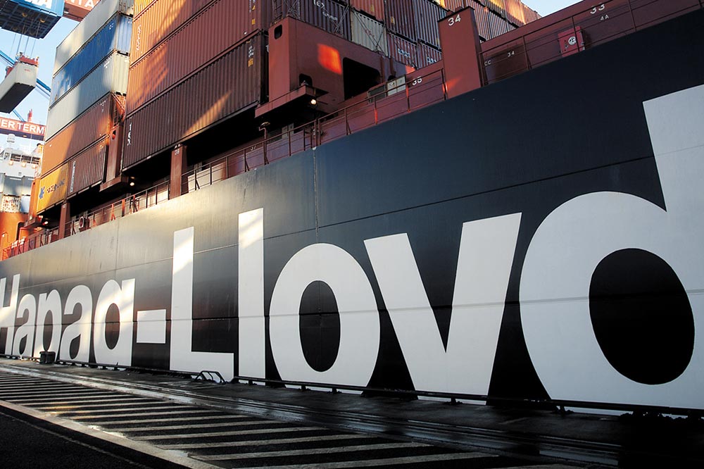 Hapag-Lloyd lettering on container ship