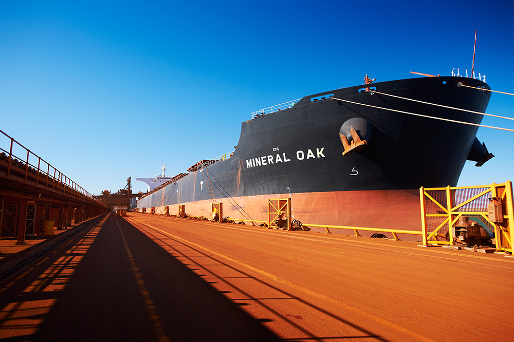 bhp billiton ship mineral oak