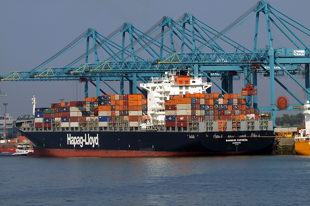 Hapag-Lloyd container ship Bangkok Express at PSA Terminal Antwerp