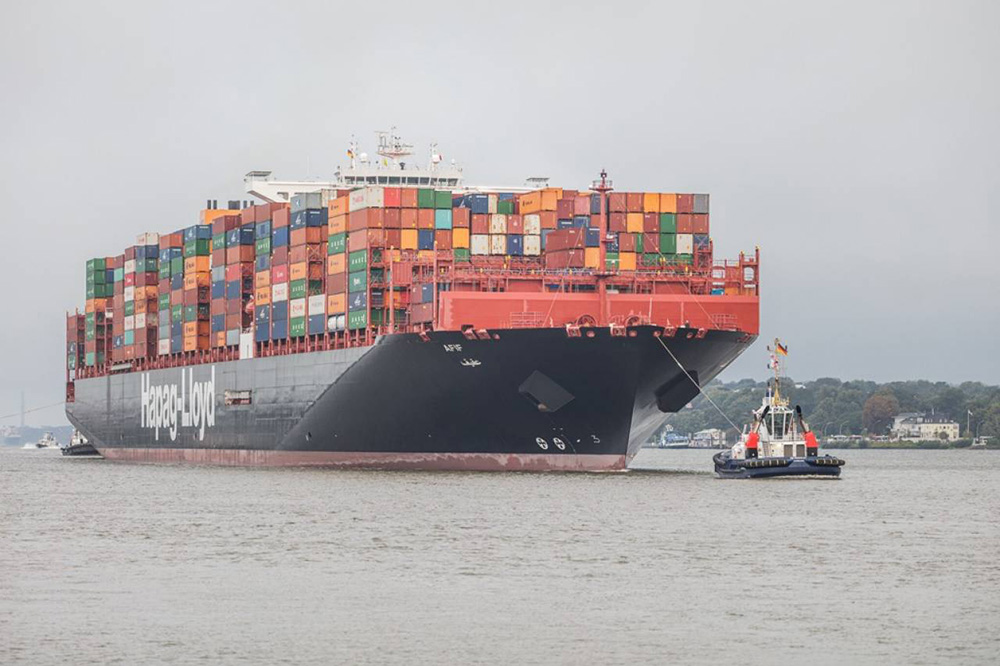 Hapag-Lloyd container ship Afif