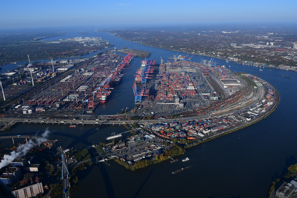 Port of Hamburg, container handling