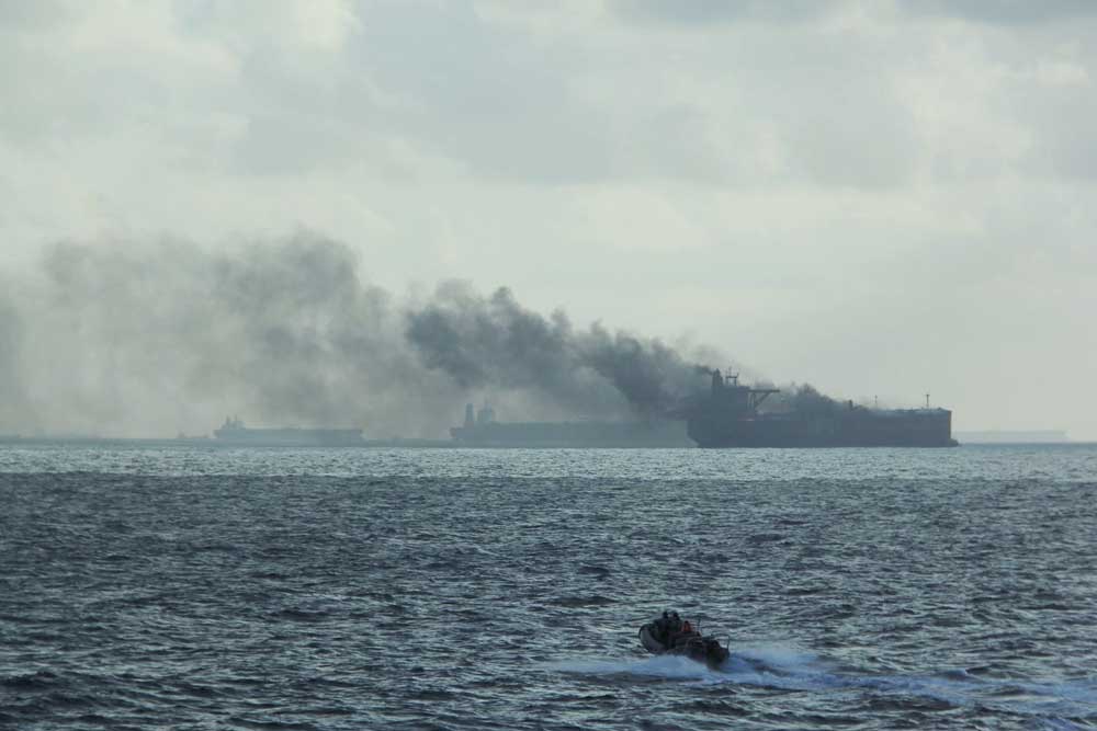 Singapore, Navy, Marine, Tanker, Fire, Fire, Ceres I, Hafnia Nile