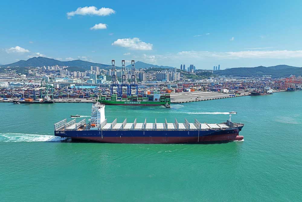 MPC Container Ships, Zim Danube, Ecobox, new buildings