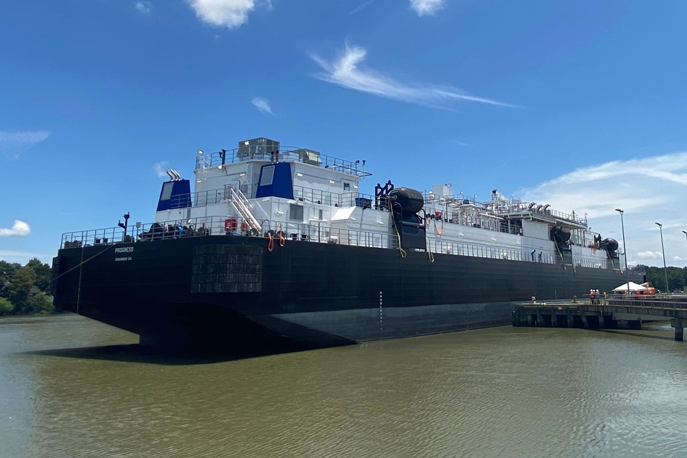 Crowley, LNG, bunker ship