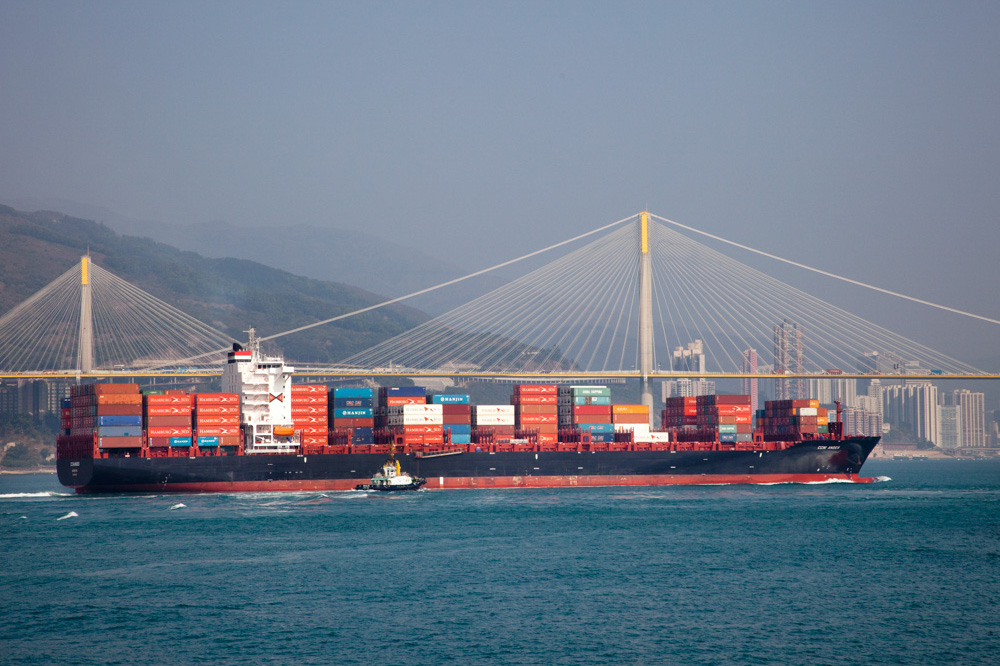 RHL Calliditas off Hong Kong, Hamburger Lloyd, Hapag-Lloyd, Sale