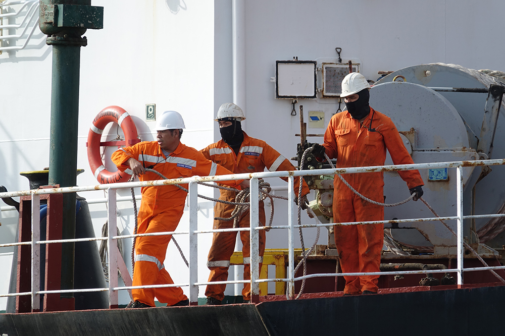 seamen, seafarers, sailors, workers, work, workplace, jobs, railing