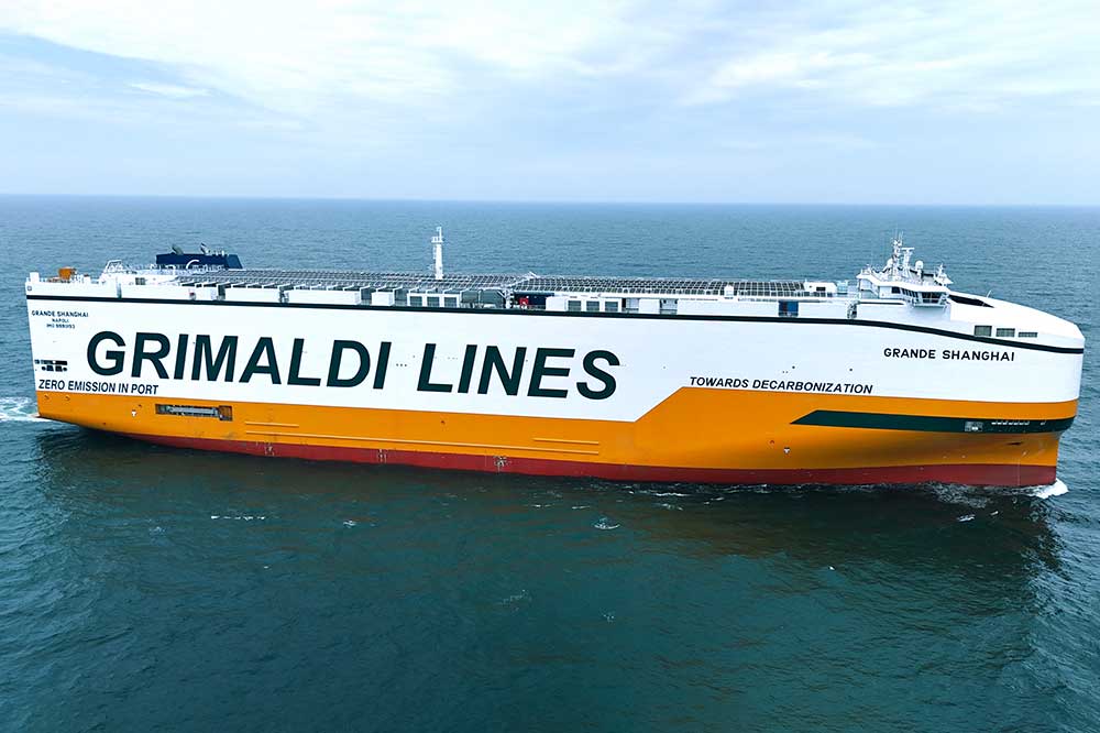 Grimaldi , Grande Shanghai, PCTC, Car Carrier, China Merchants, Ammoniak