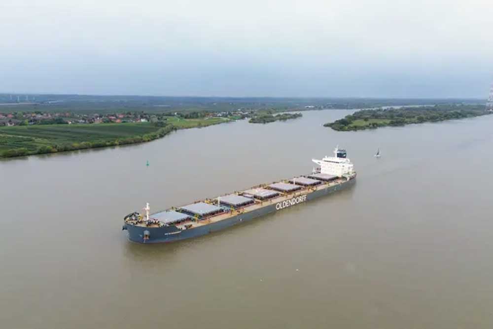 Rik Oldendorff on the Elbe