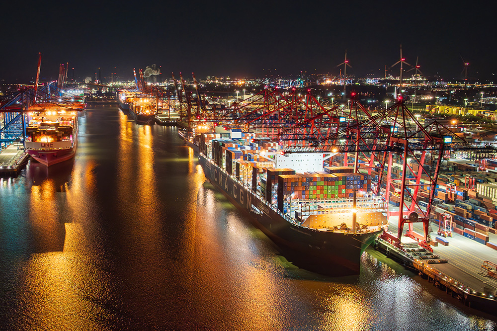 Hamburg, port, transshipment, container, CMA CGM, Burchardkai