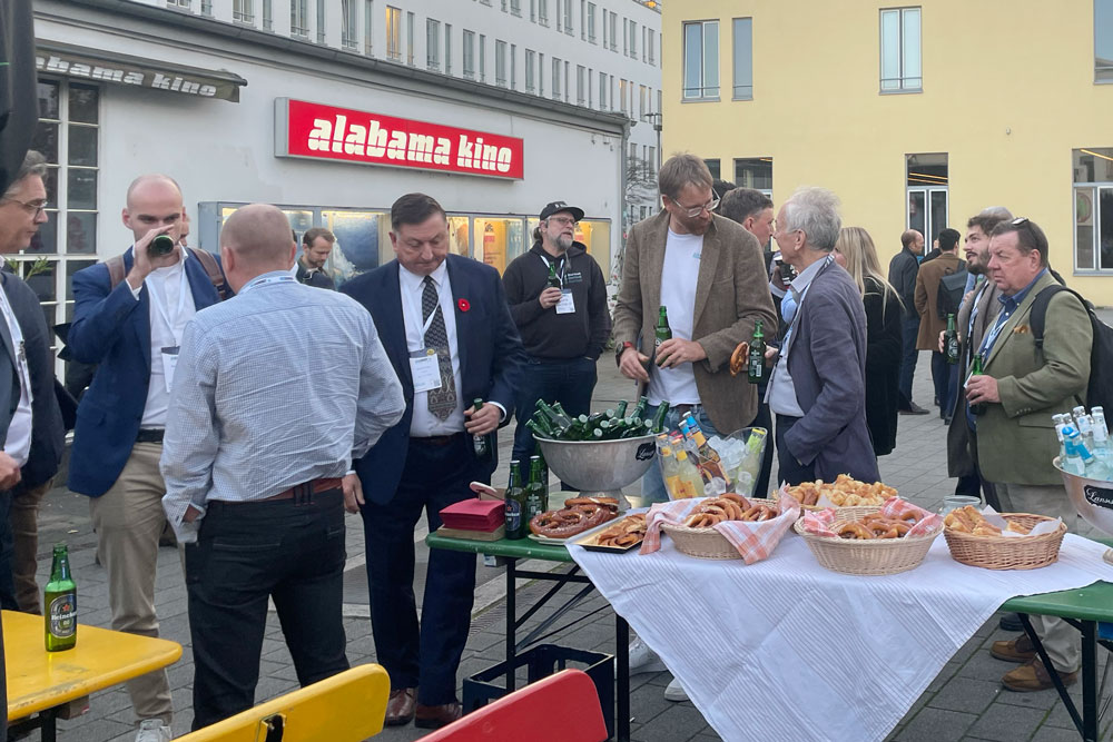 AIS Summit: Networking in a relaxed atmosphere