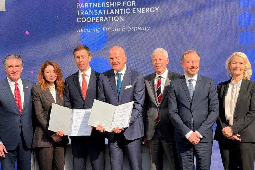 Signing of the agreement in Athens