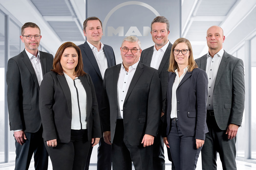 The management team of the MAN Engines business unit (from left): Peter Lehmeier (Head of Finance MAN Engines), Konstantina Sotiriou (Head of Partnerships & Initiatives MAN Engines), Reiner Rößner (Head of Sales MAN Engines), Werner Kübler (Head of Engineering MAN Engines), Daniel Strucks (Head of MAN Engines), Manuela Weinold (Head of Strategy & Product MAN Engines), Jürgen Haberland (Head of Services & Network MAN Engines)