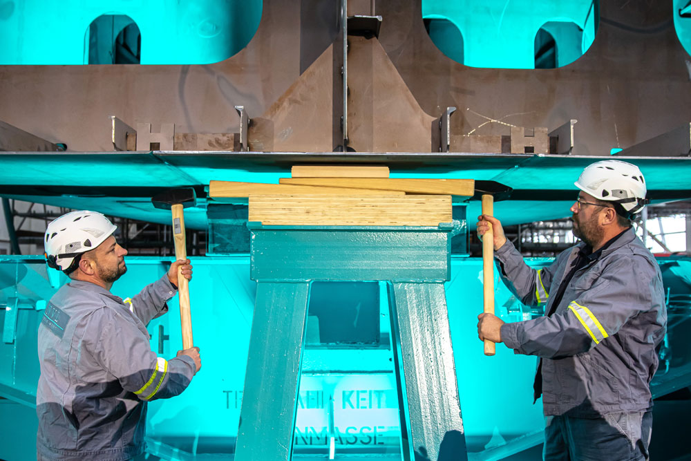 Peene Werft steps up the pace: keel laying ahead of schedule 2 Das neue Flottenboot wird auf Kiel gelegt