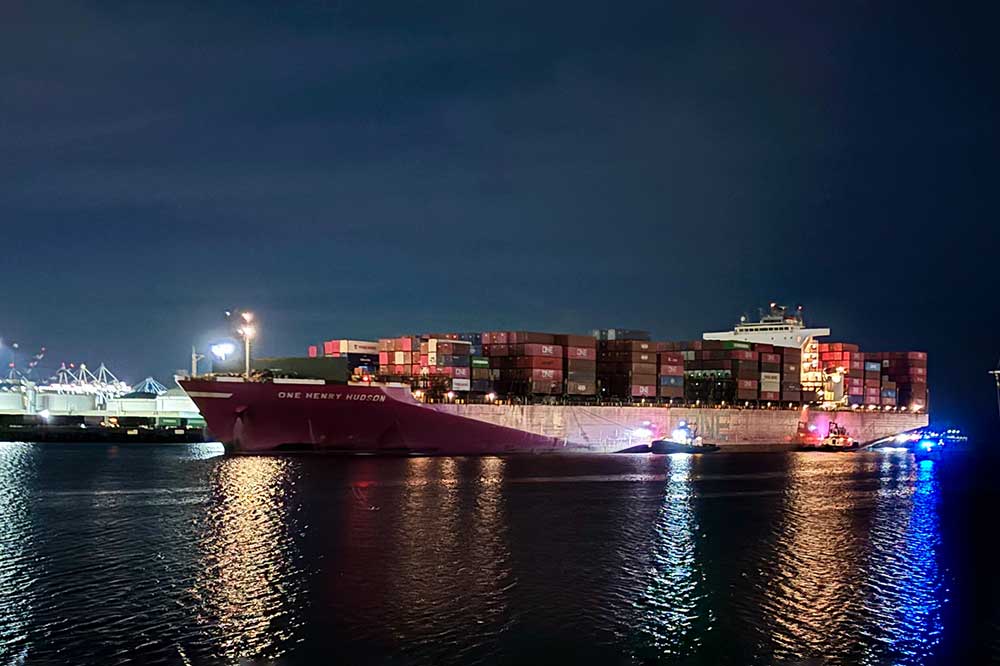 "ONE Henry Hudson" at the Yusen terminal in Los Angeles