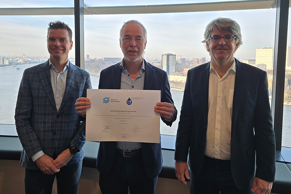 Rotterdam, from left: Marijn van Schoote, Director of Ferm Zeehavens, Willem-Henk Streekstra, Director of VOTOB, Ronald Backers, Consultant Business Intelligence Port of Rotterdam Authority, Votob, Cyber, Spoofing