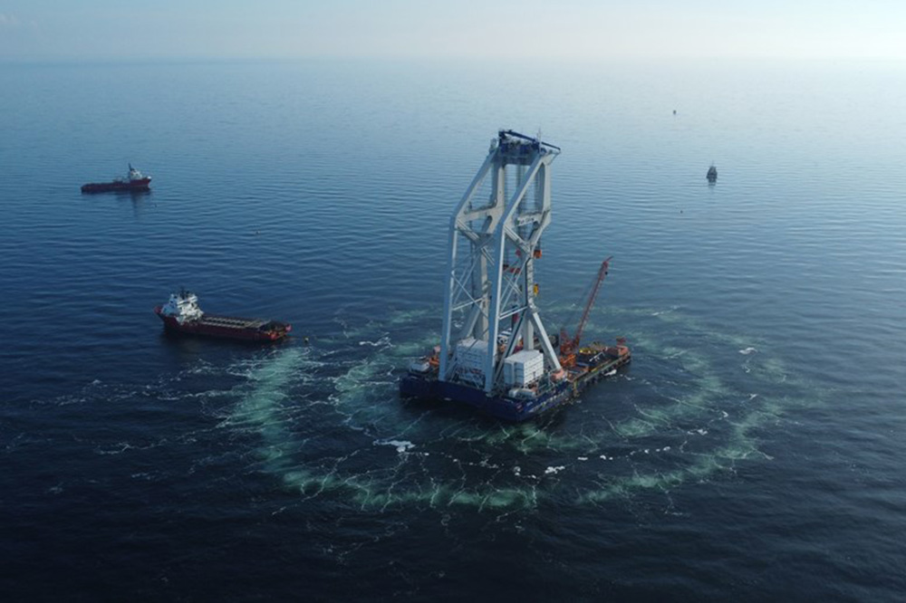 Van Oord installed "Svanen" during installation work at the Polish offshore wind farm "Baltic Power" (© Baltic Power)