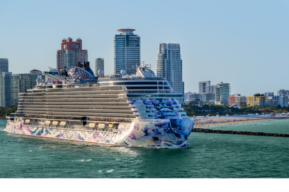 New XXL cruiser for the NCL fleet: The "Norwegian Luna" (© NCL)