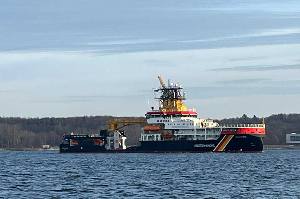 The multi-purpose vessel "Scharhörn" is one of three new vessels for the WSV (© Anschütz)