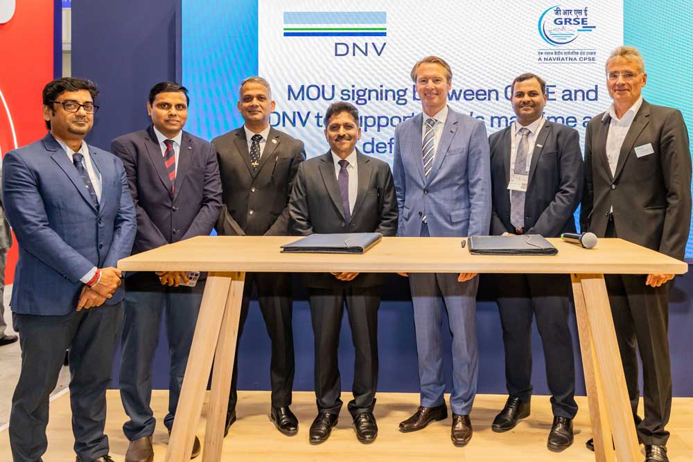 Representatives from GRSE and DNV at SMM 2026