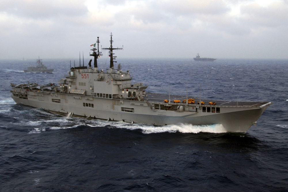The ‘Giuseppe Garibaldi’ in the Atlantic in 2004. The aircraft carrier is to be modernised for the Indonesian Navy.
