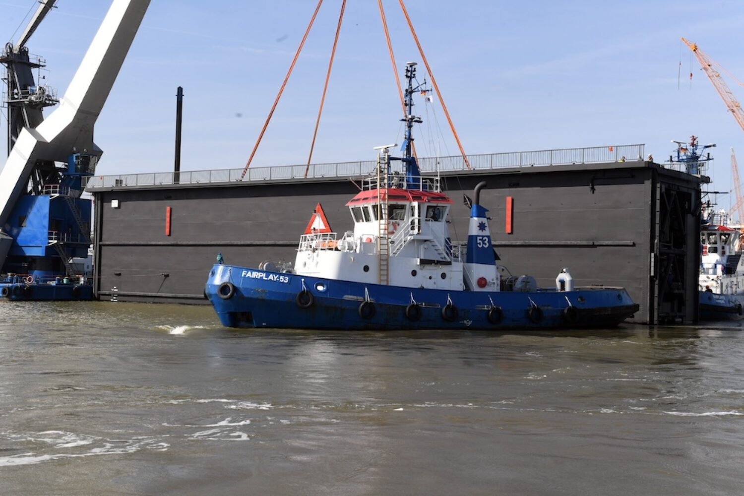 Bremenports, reserve gate, lock, lock gate, north lock, Kaiserschleuse, Lloyd Werft, Kaiserdock