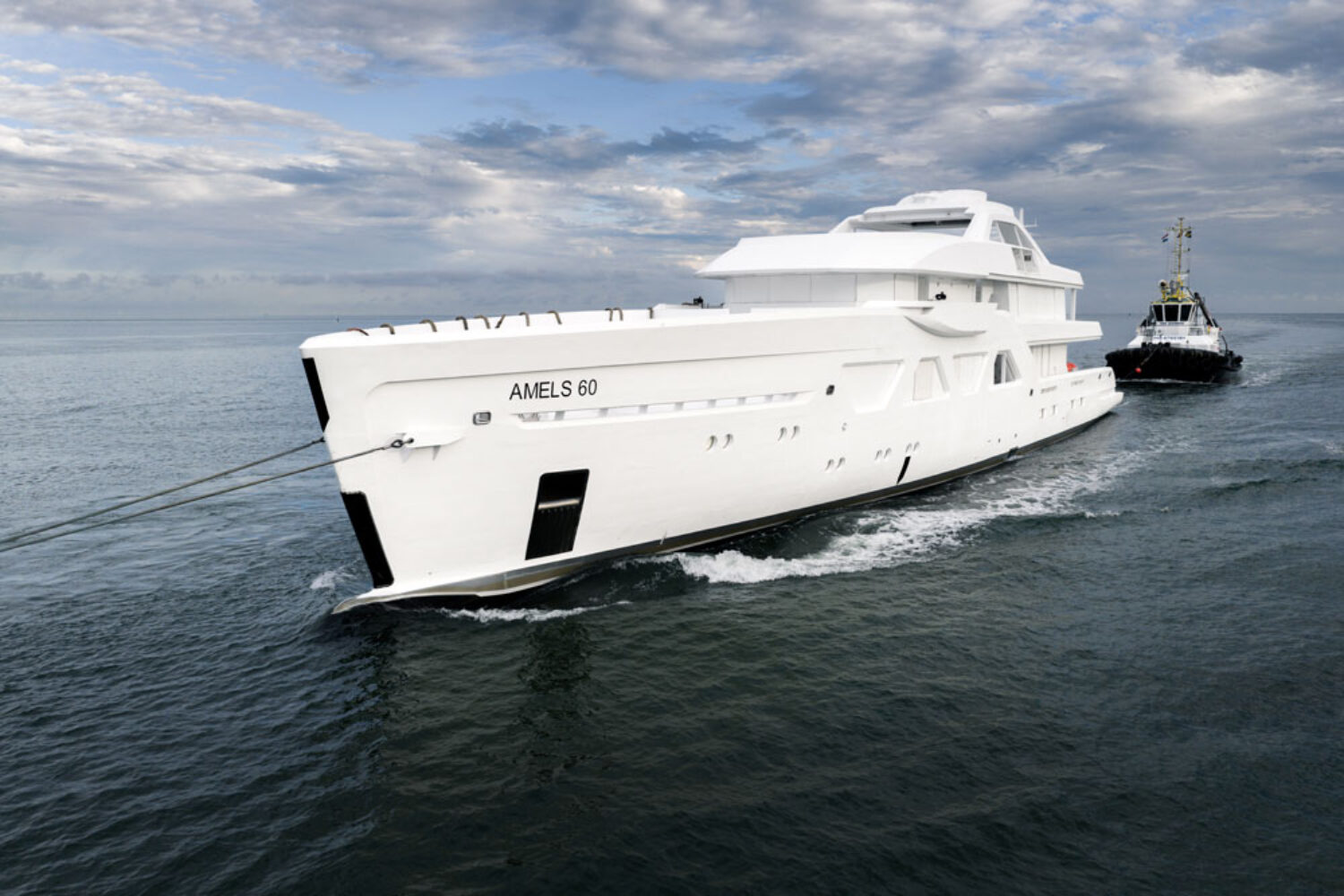 The delivery of the new Amels yacht is scheduled for 2027