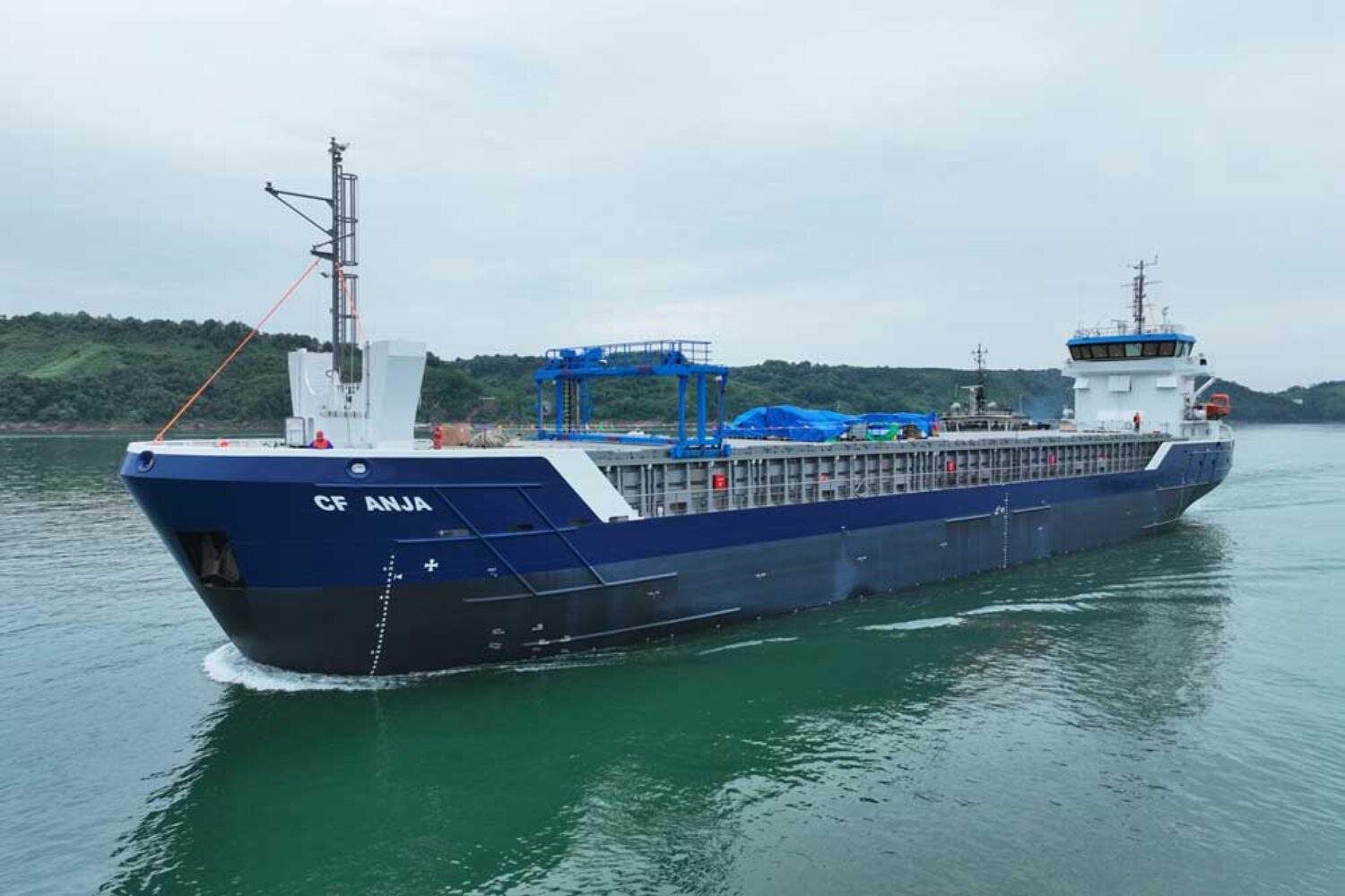 Combined-cargo vessel ‘CF Anja’