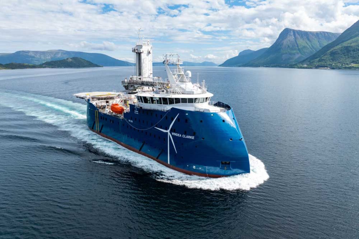 CSOV ‘Windea Clarke’ at sea