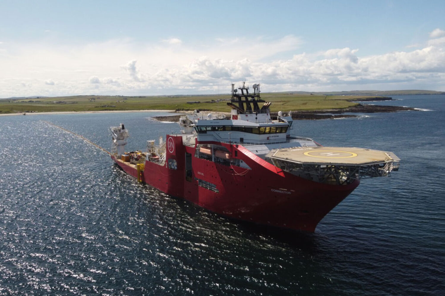 Cable-laying vessel "Connector" will take care of the transport and installation of the cables