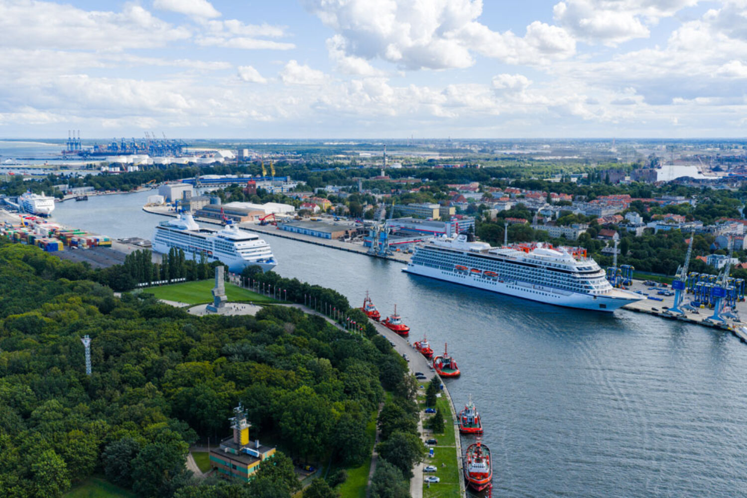 This year, 57 cruise ships called at the port of Gdańsk. For 2027, 105 cruise ships have already announced their visit
