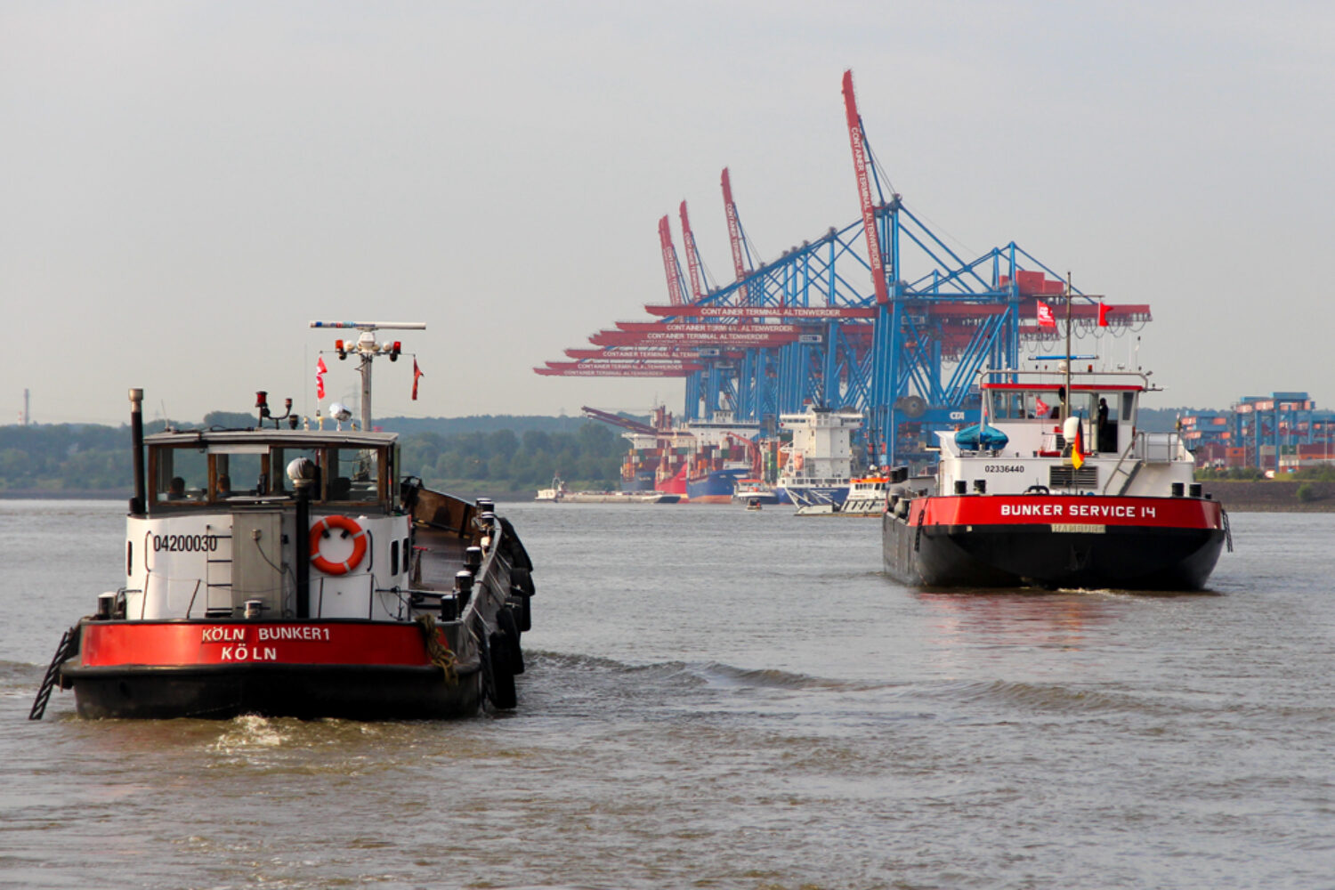 Hoyer, bunker ships, bunker boats