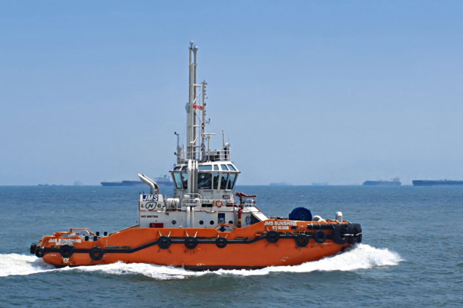 LNG tugboat