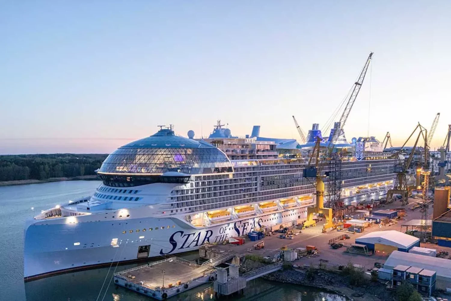 The cruise ship "Star of the Seas" - built by the Meyer Turku shipyard, Finnish subsidiary of the Papenburg shipbuilding company Meyer