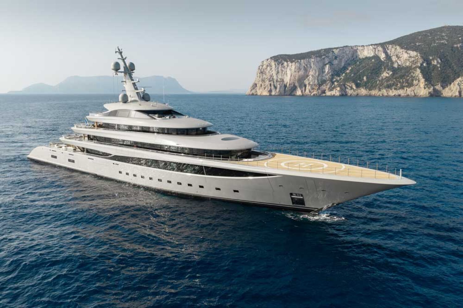 The ‘Nixie’, which is around 102 metres long, is making her debut in Monaco (© Lürssen / Charl van Rooy)