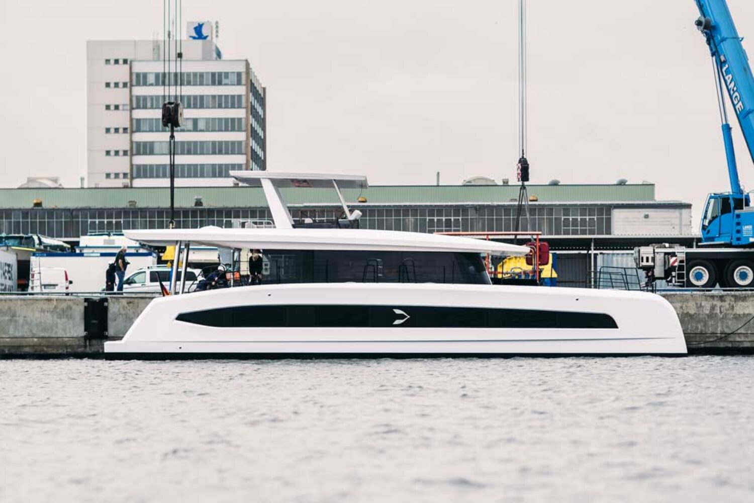 The 18-metre solar-electric yacht “Pioneer One” is the first vessel to be completed by the German shipyard Pioneer Yachts