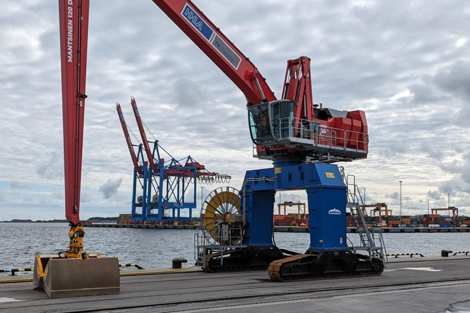 TK Estonia, HHLA, Crane