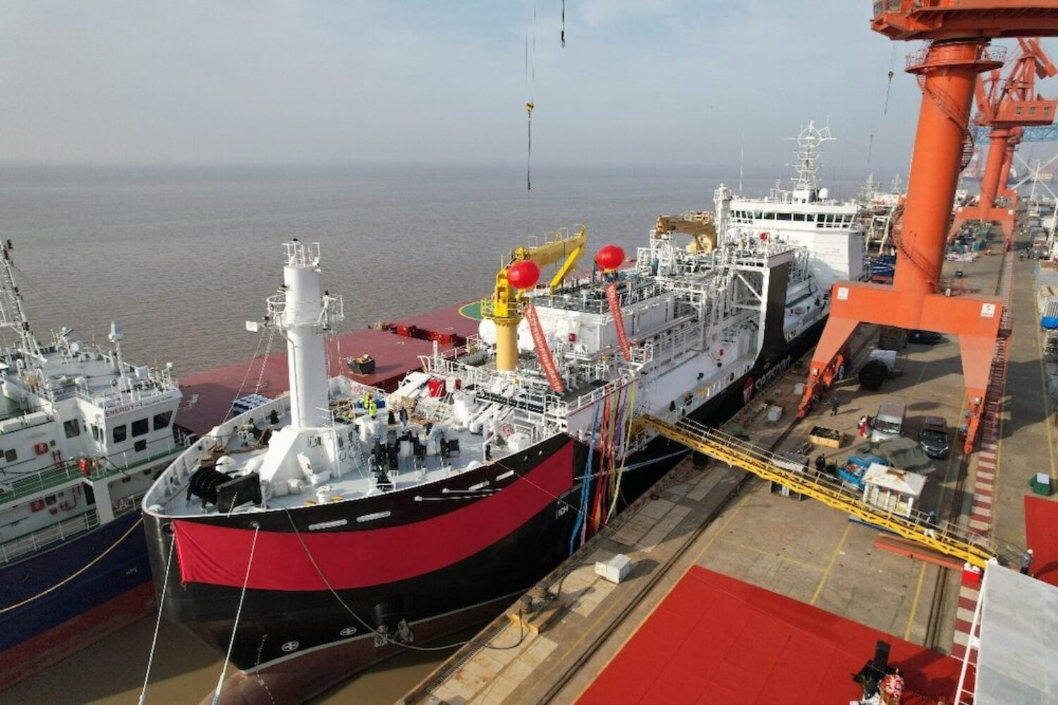 Seaspan, Bureau Veritas, bunker ship