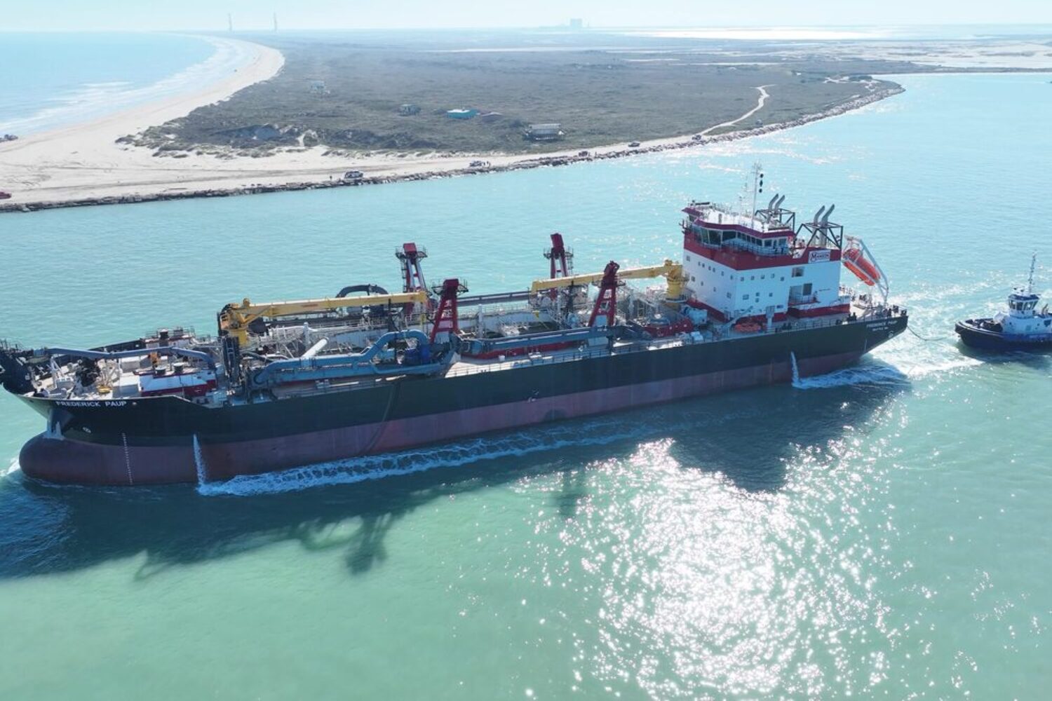 A ship underway in the USA