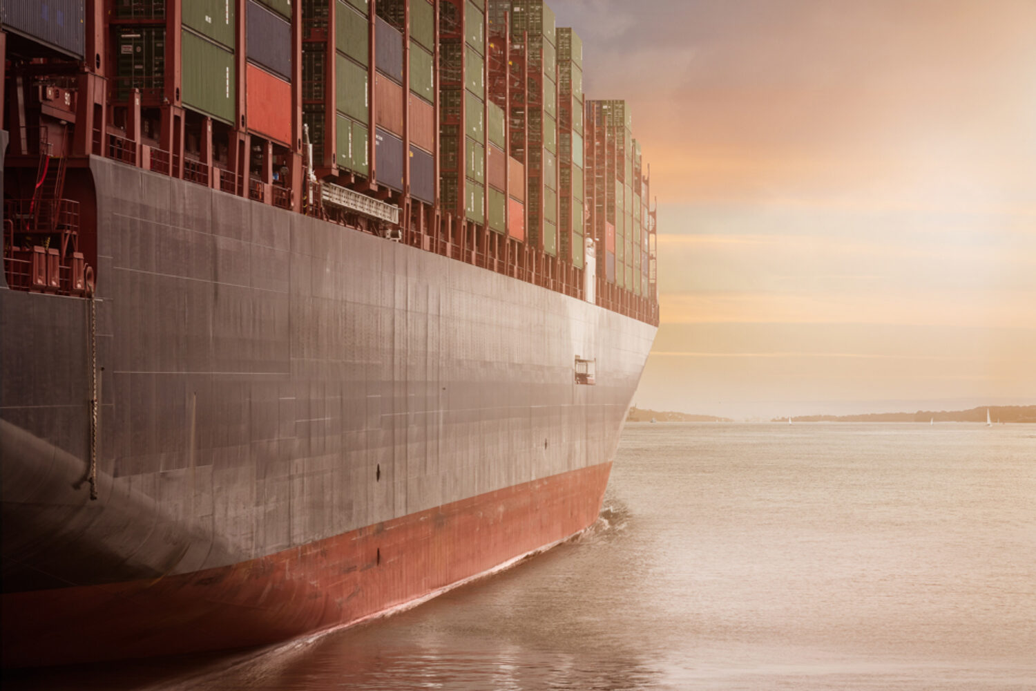 WSC, insurer, amount of loss, costs, container ship, container, liner shipping company