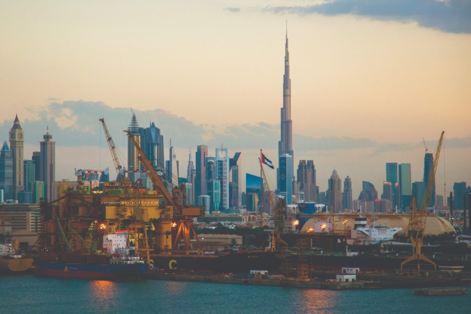 Drydocks World from Dubai converts two LNG carriers into Floating Storage Units (FSU) and builds two more FLNG barges at the shipyard.