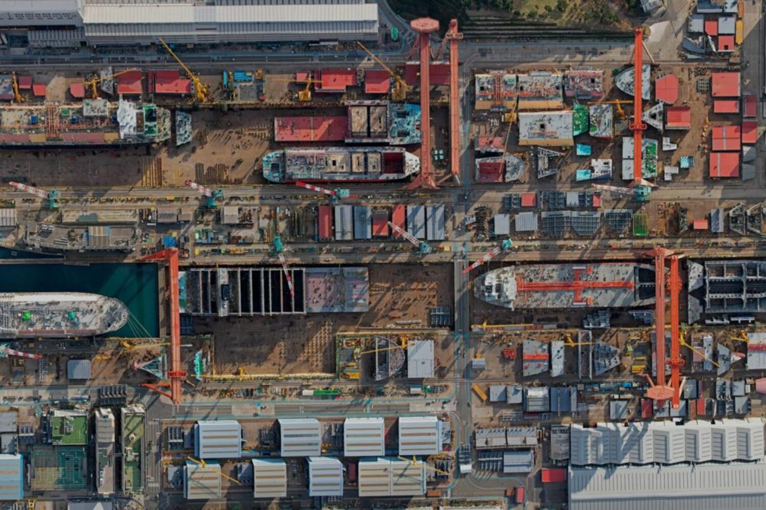 Vietnam / HD Hyundai Heavy Industries