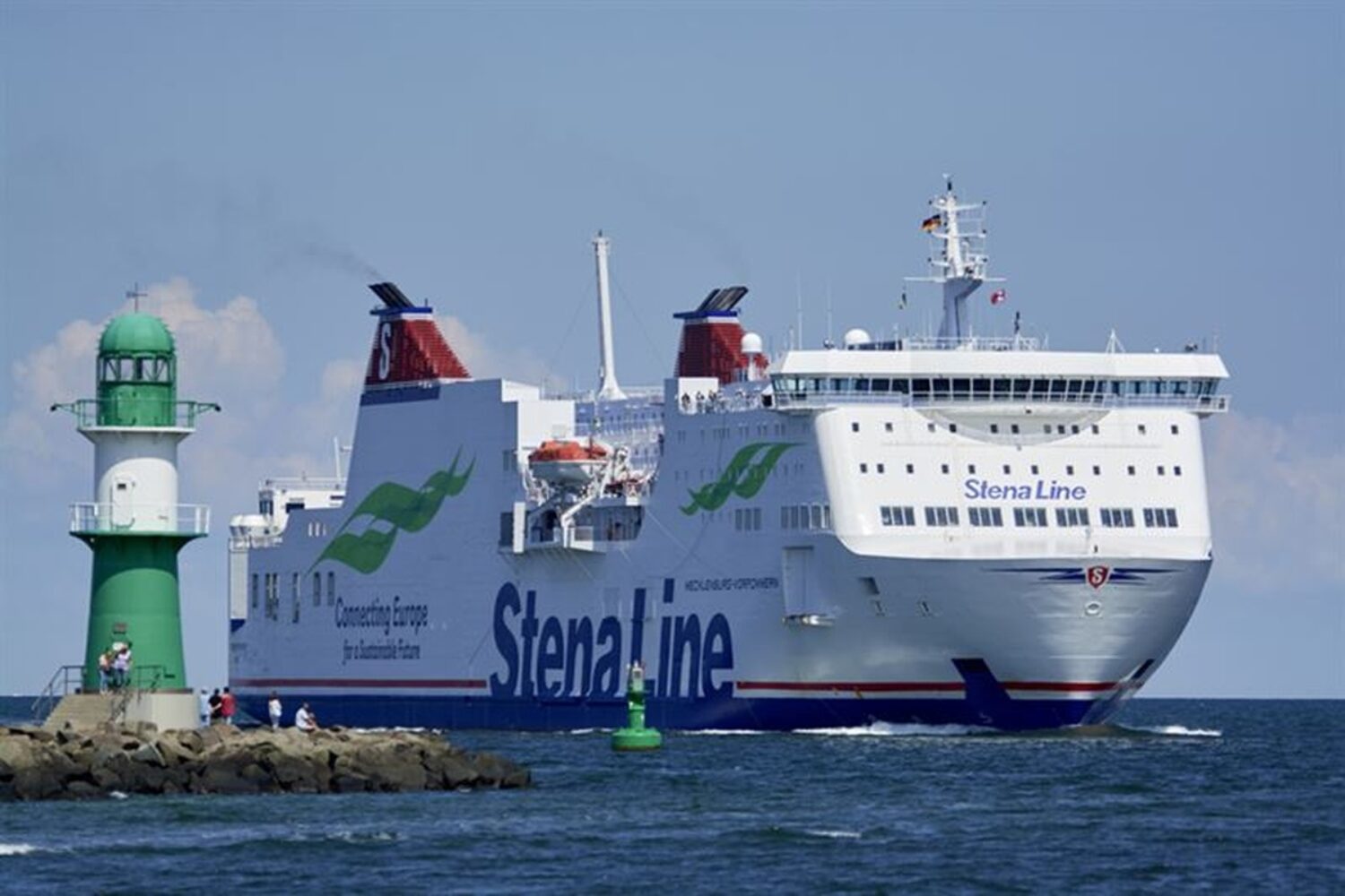 The Stena ferry “Mecklenburg-Vorpommern” operates a direct service between Rostock (Germany) and Trelleborg (Sweden) (© Stena Line)