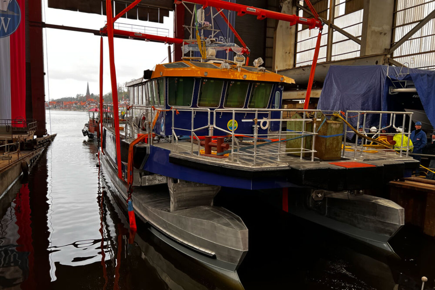 Stacking lift at the Hitzler shipyard